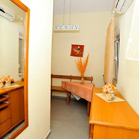 Marina Apartment *