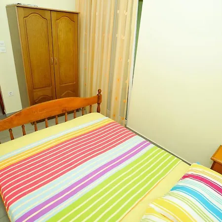 Marina Apartment Vir