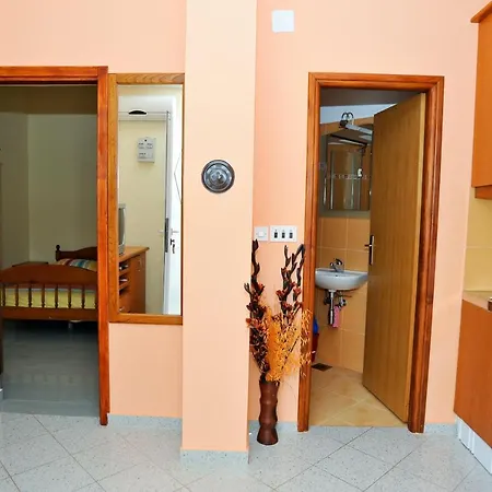 Marina Apartment *